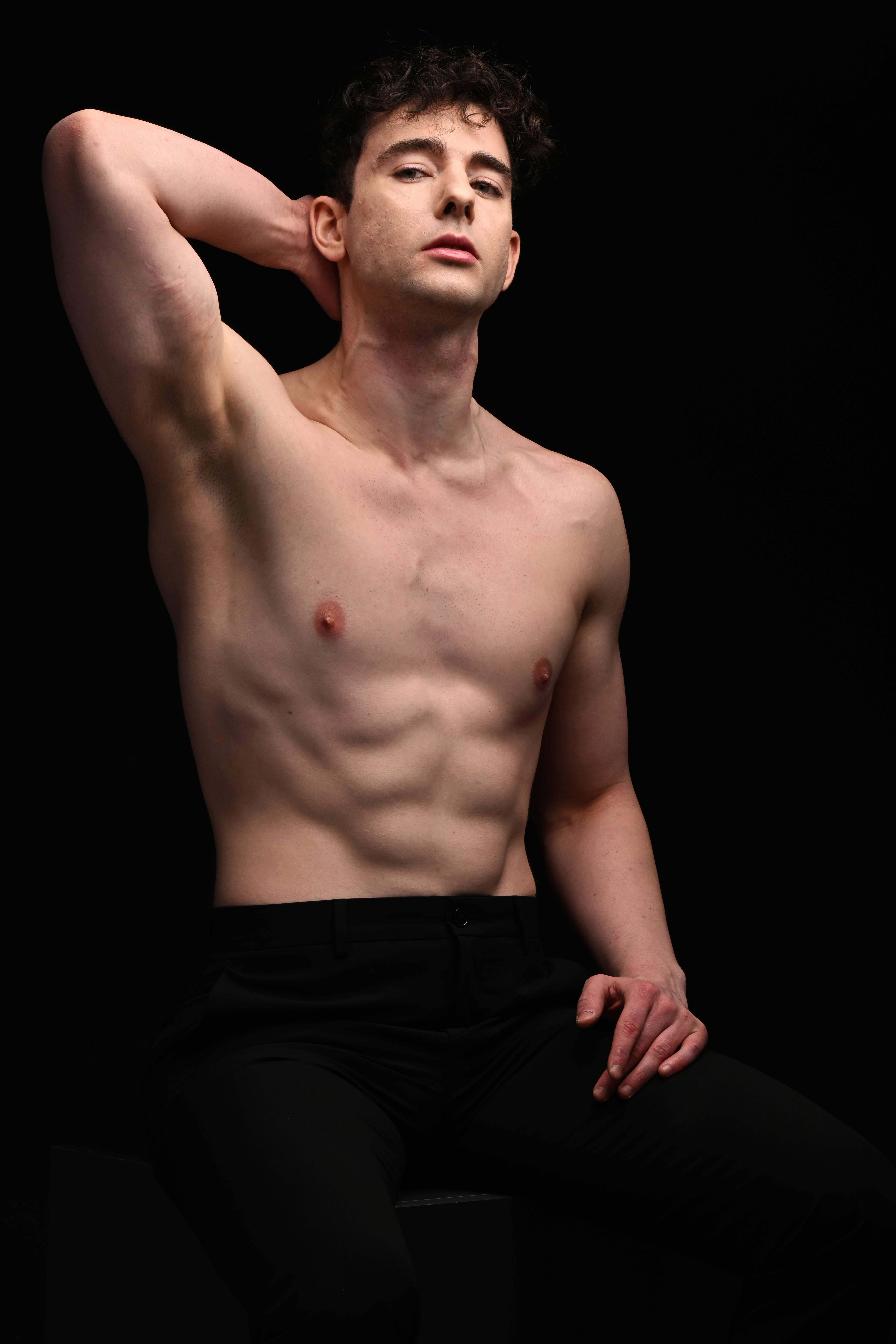 Studio — physique seated